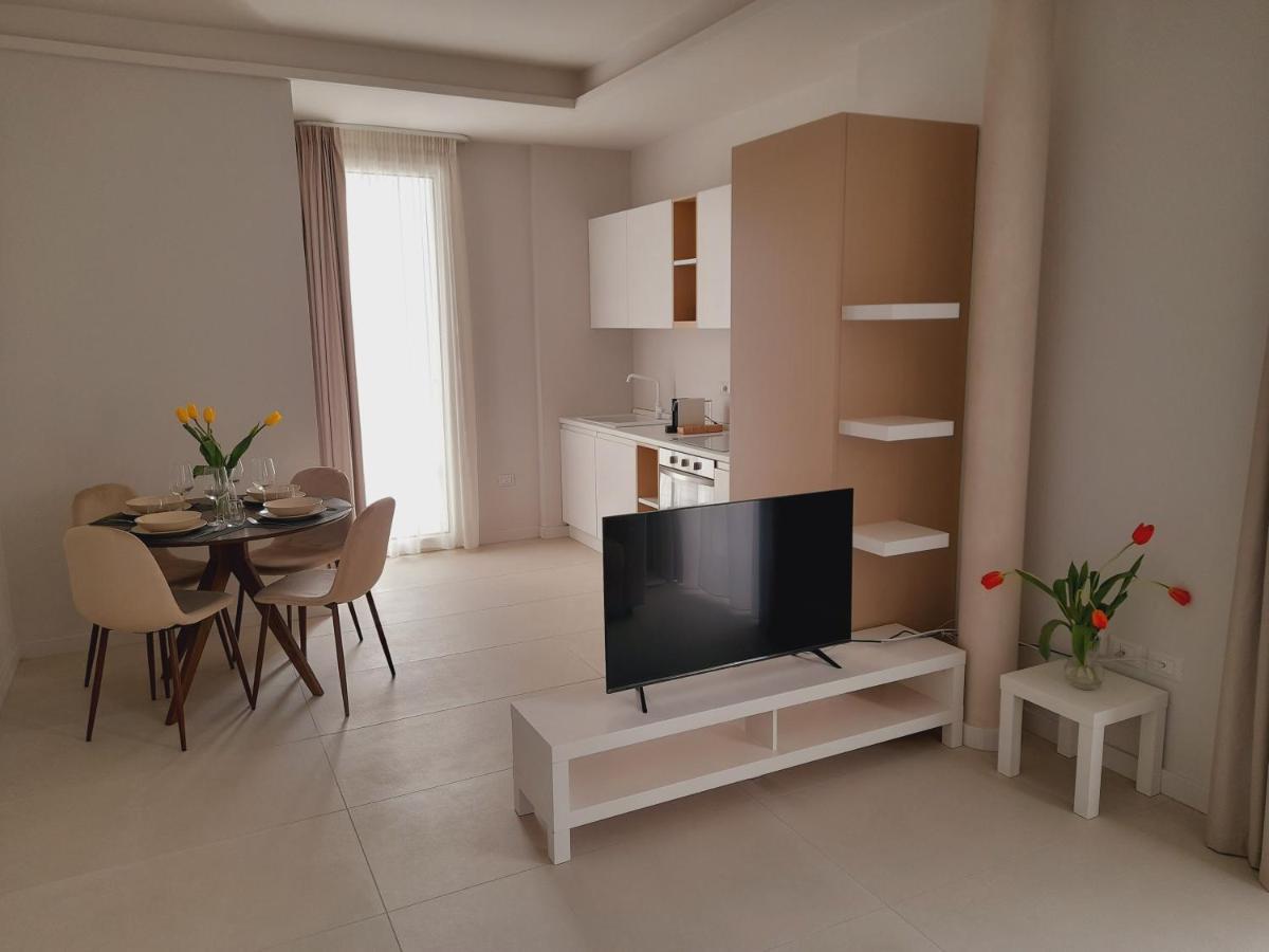 ויבו ואלנטיה מרינה Gt Apartments - New Opening מראה חיצוני תמונה